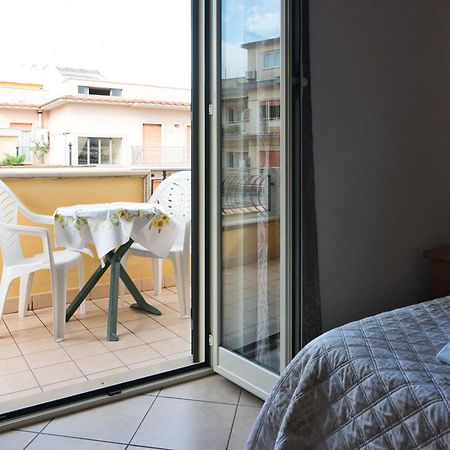 Hotel La Casa Degli Artisti 1 à Nettuno Extérieur photo
