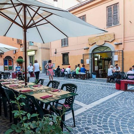 Hotel La Casa Degli Artisti 1 à Nettuno Extérieur photo