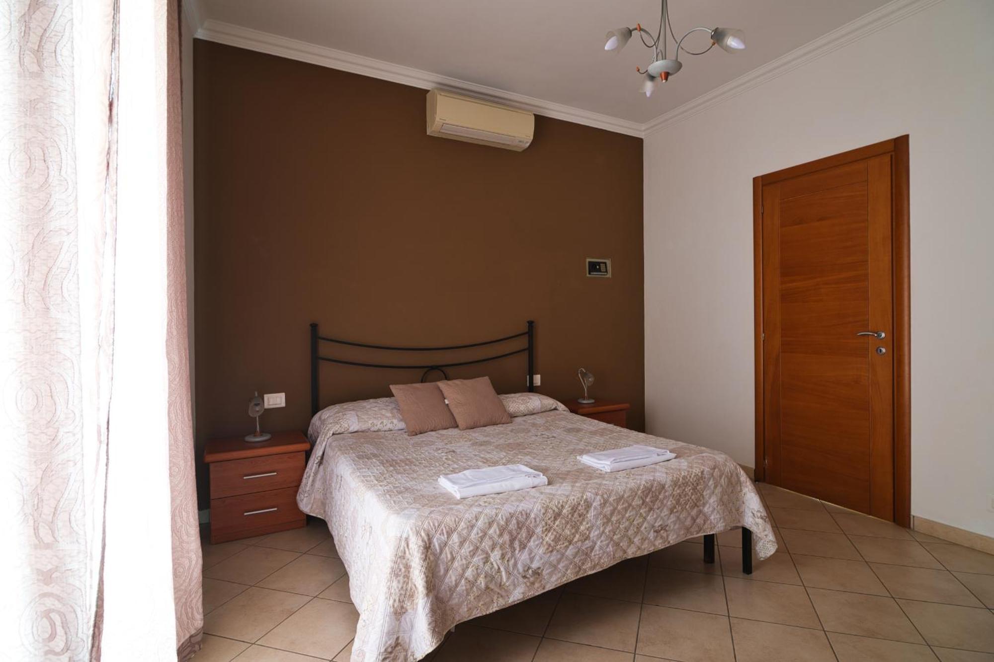 Hotel La Casa Degli Artisti 1 à Nettuno Extérieur photo