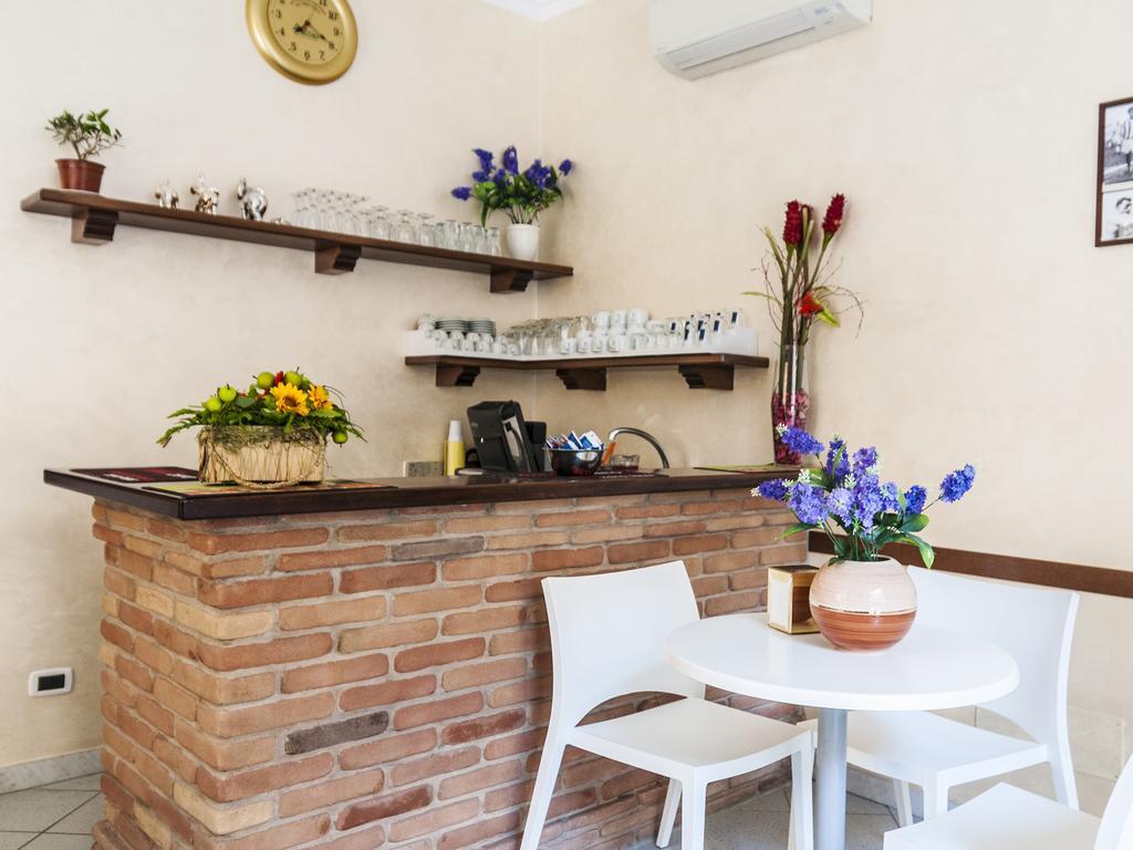 Hotel La Casa Degli Artisti 1 à Nettuno Extérieur photo